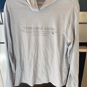 Vine yard vines hooded shirt!